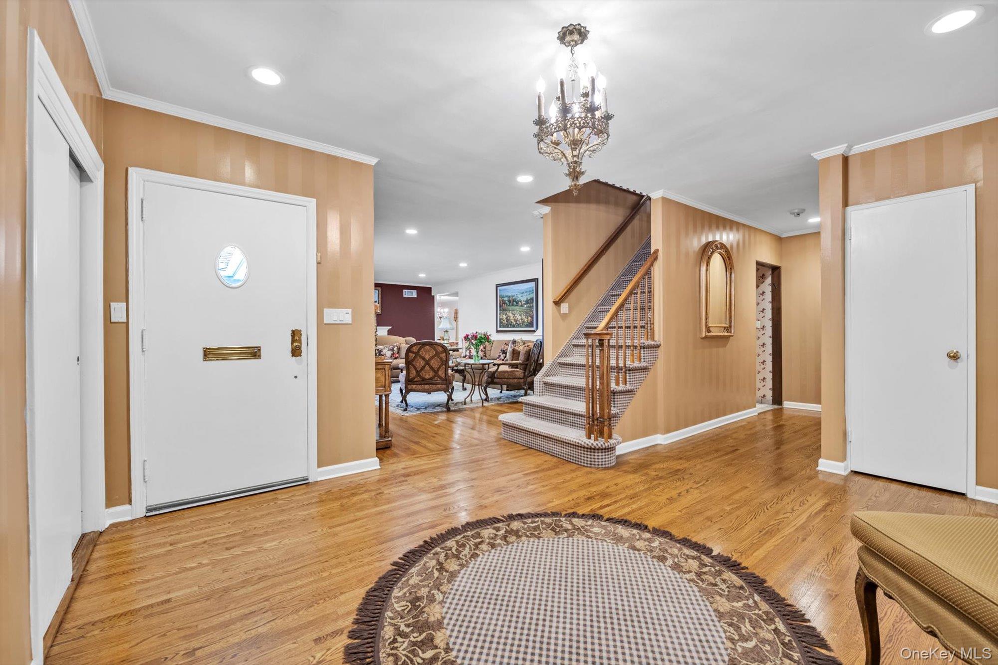 36 Somerset Drive S, Great Neck, NY 11020