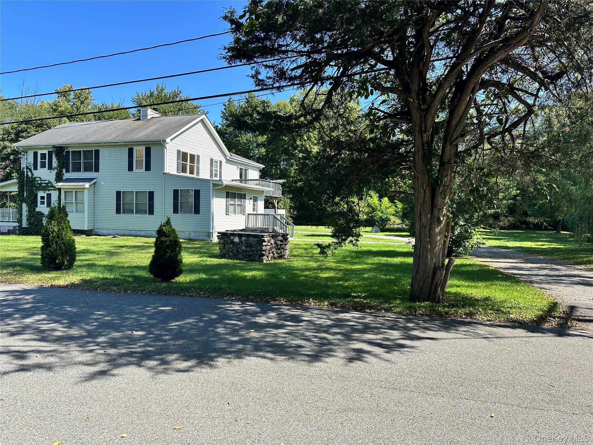 14 Givens Lane, Fishkill, NY 12524