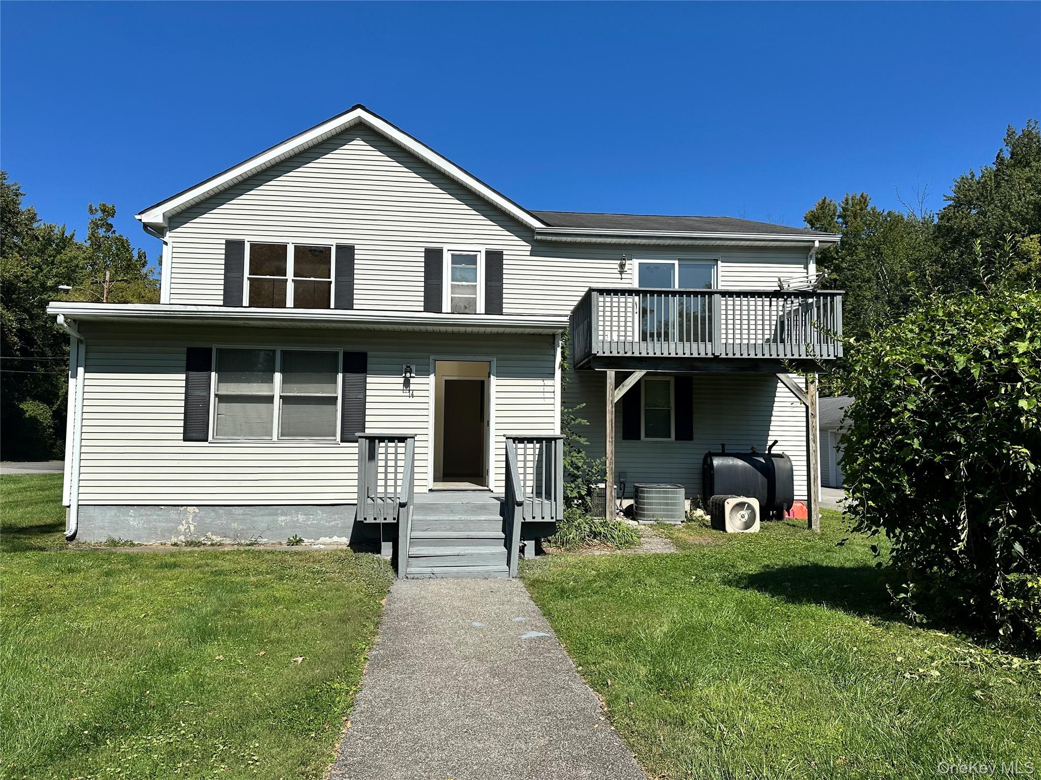 14 Givens Lane, Fishkill, NY 12524