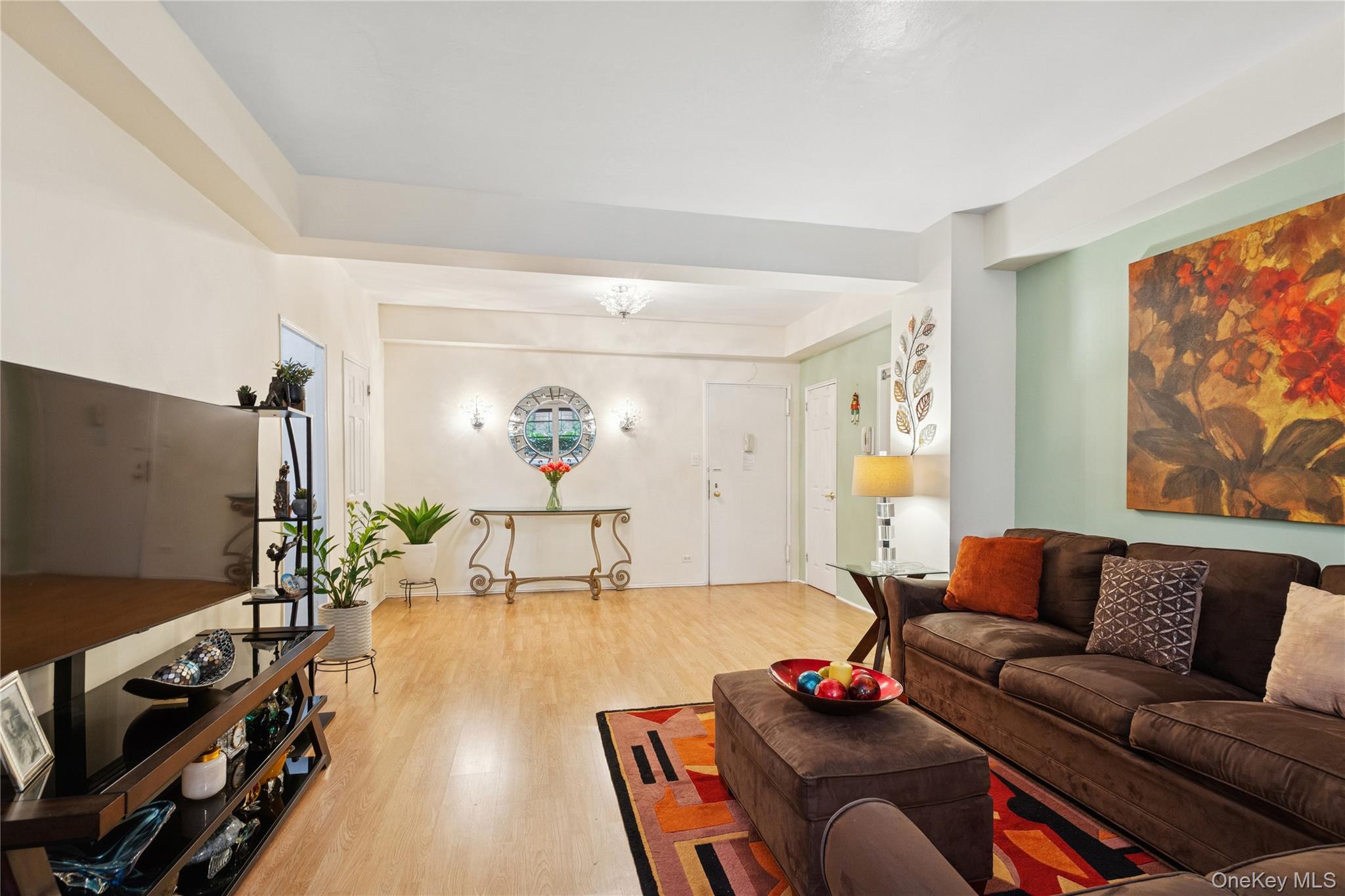 69-10 108th Street # 1B, Forest Hills, NY 11375