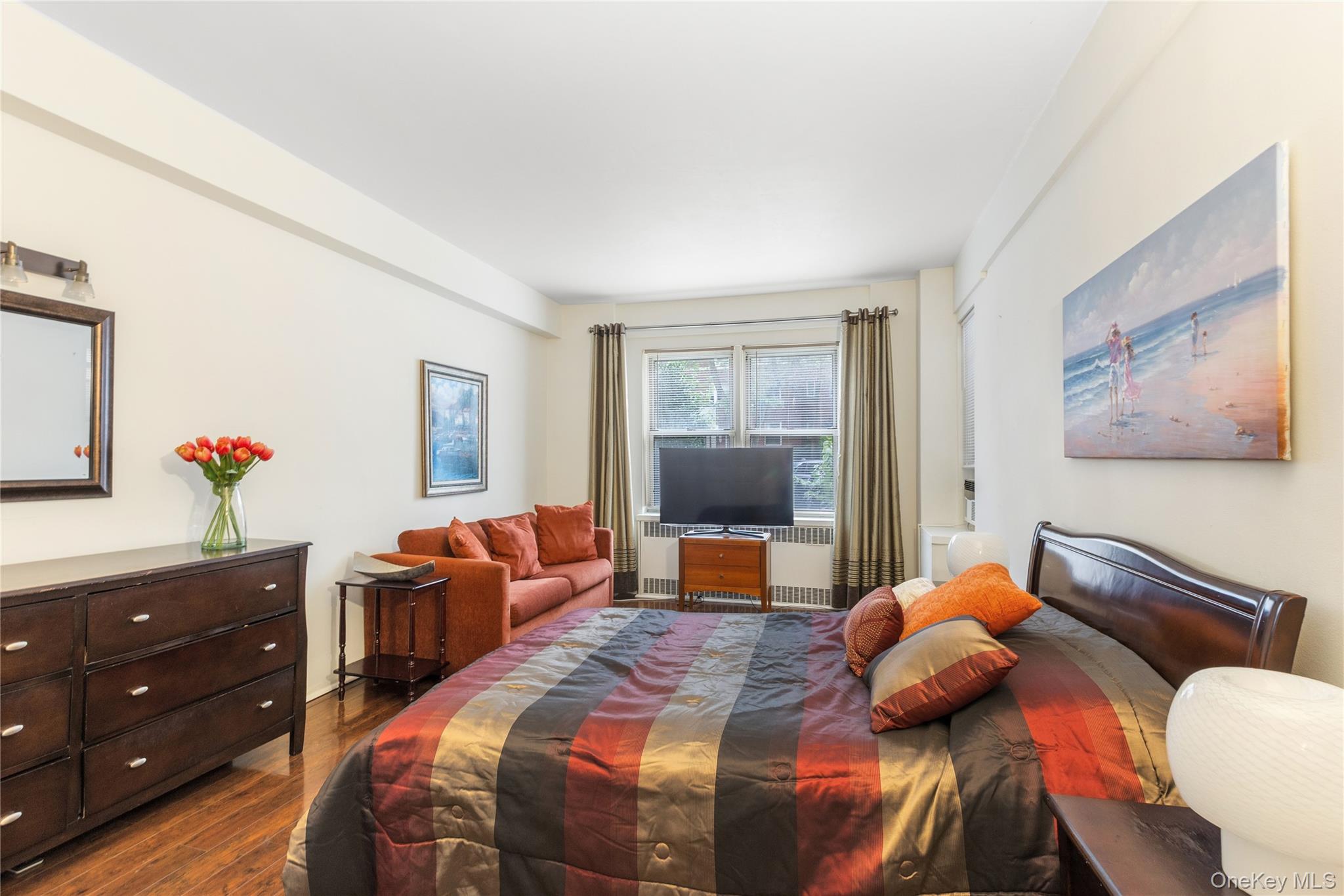 69-10 108th Street # 1B, Forest Hills, NY 11375