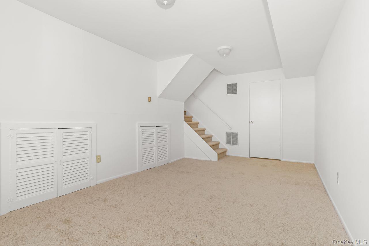 270 Pembrook Drive, Yonkers, NY 10710