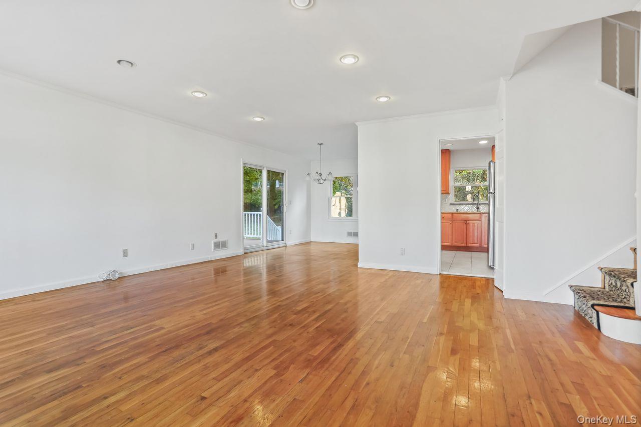 270 Pembrook Drive, Yonkers, NY 10710