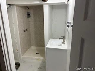 37 E Maple Street, Central Islip, NY 11722