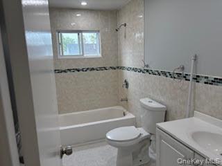 37 E Maple Street, Central Islip, NY 11722
