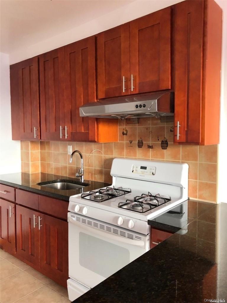 37-40 103th Street, Corona, NY 11368