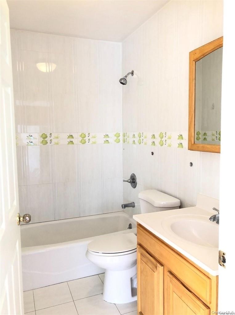 37-40 103th Street, Corona, NY 11368