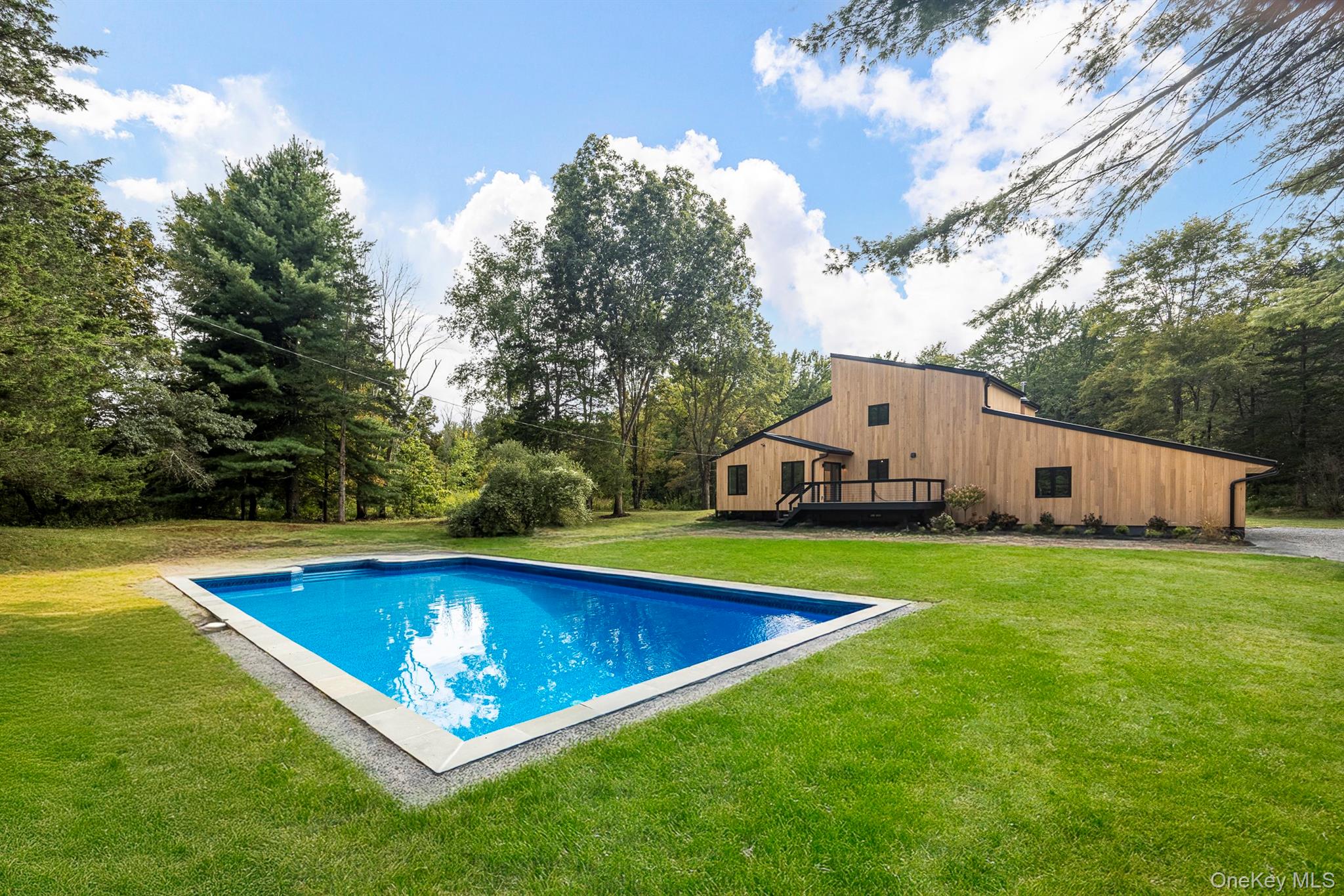 93 Clinton Corners Road, Salt Point, NY 12578