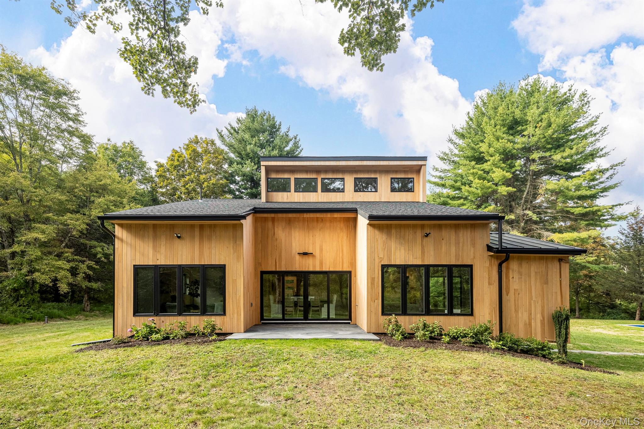 93 Clinton Corners Road, Salt Point, NY 12578