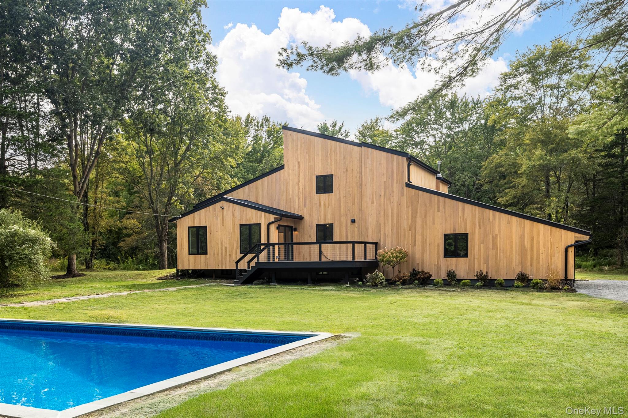 93 Clinton Corners Road, Salt Point, NY 12578