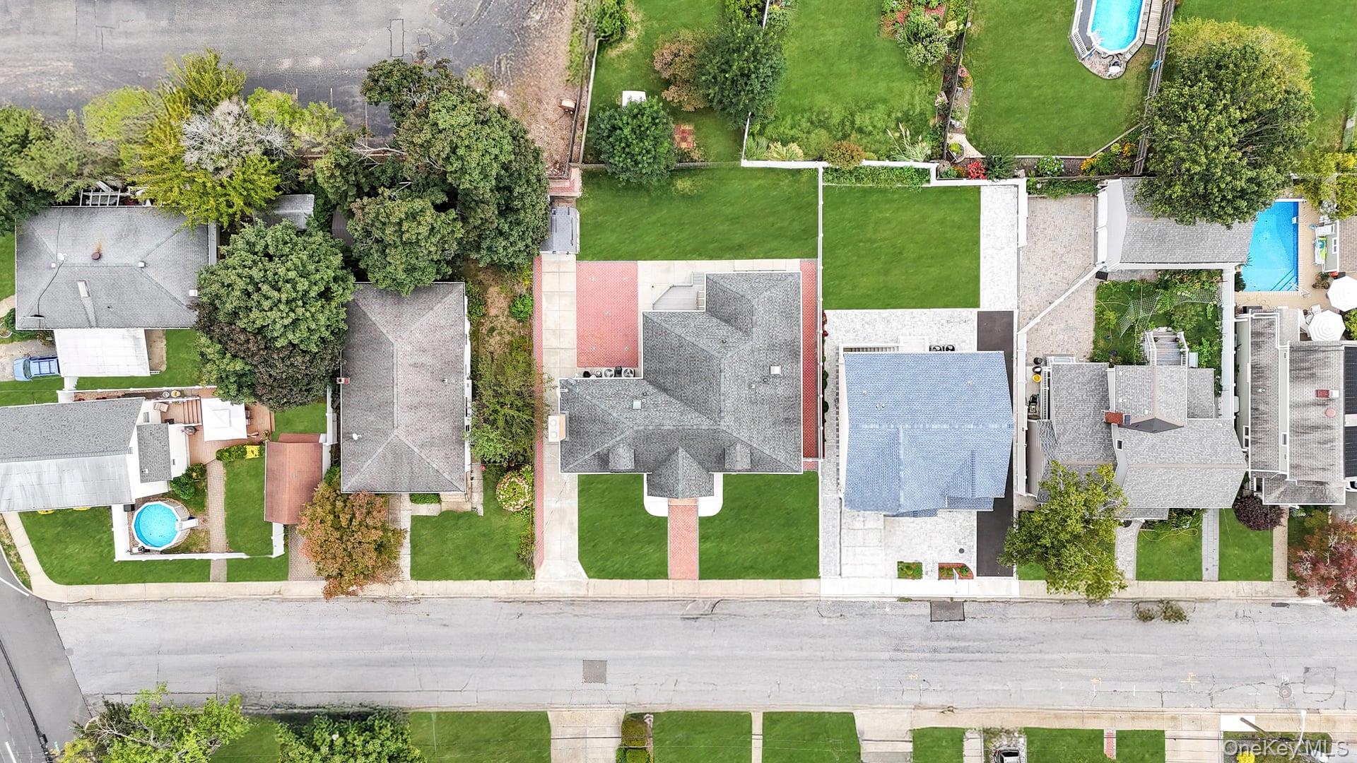 29 Grove Street, Hicksville, NY 11801