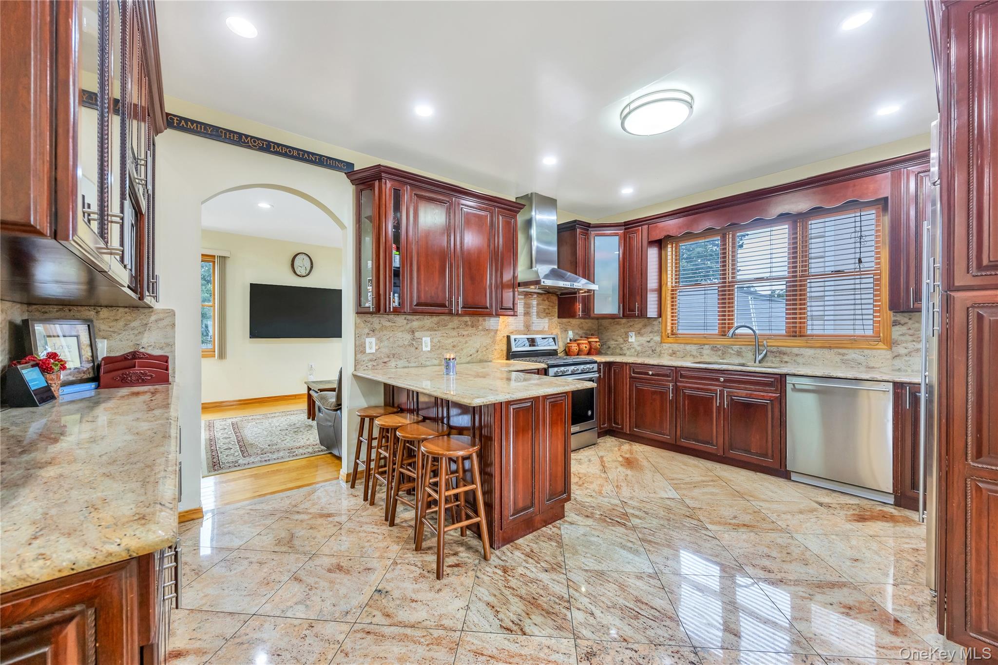 29 Grove Street, Hicksville, NY 11801