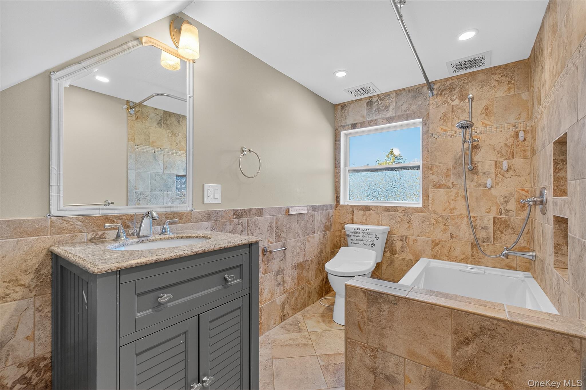 23 S Creek Road, Staatsburg, NY 12580