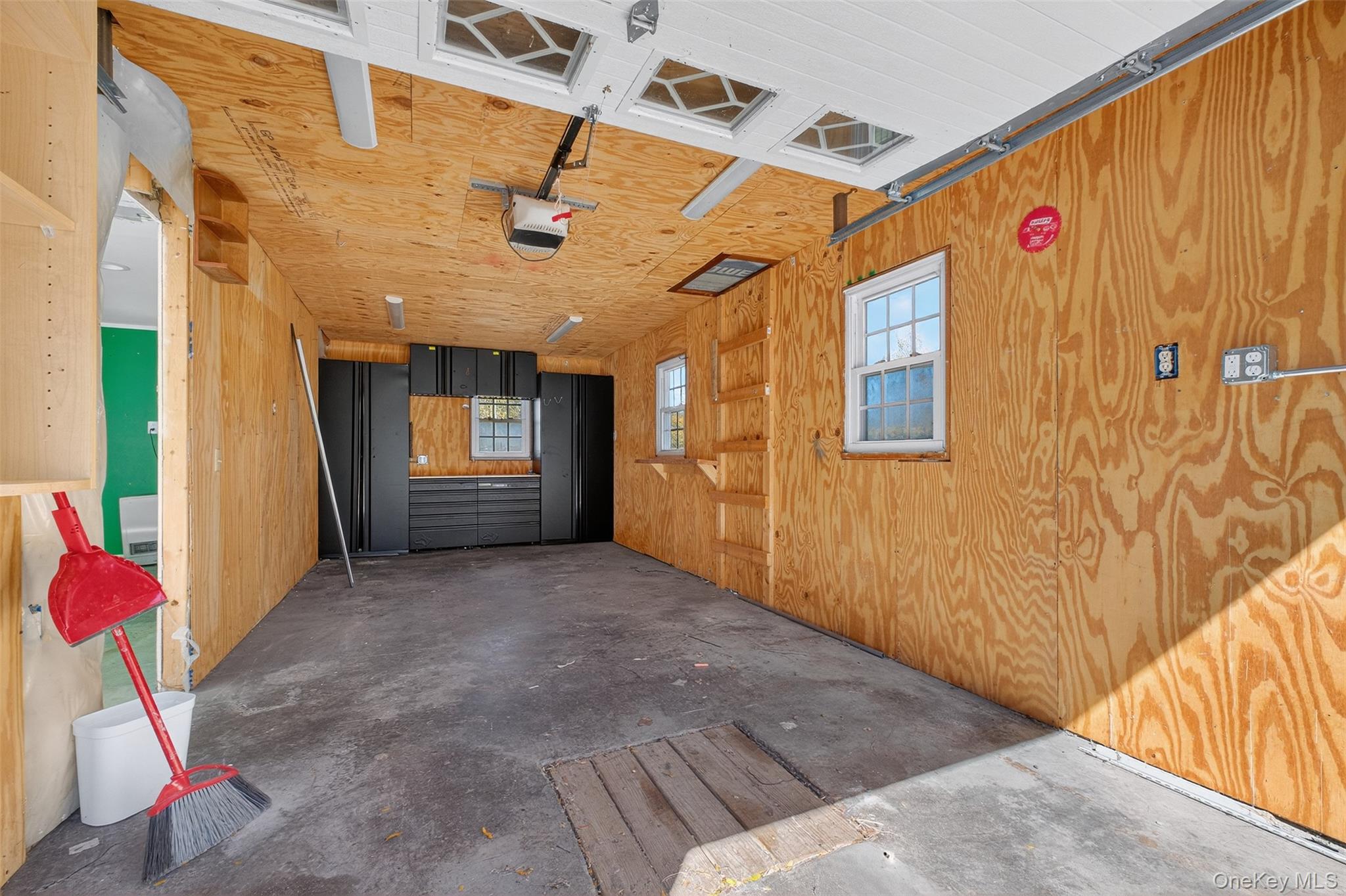 23 S Creek Road, Staatsburg, NY 12580