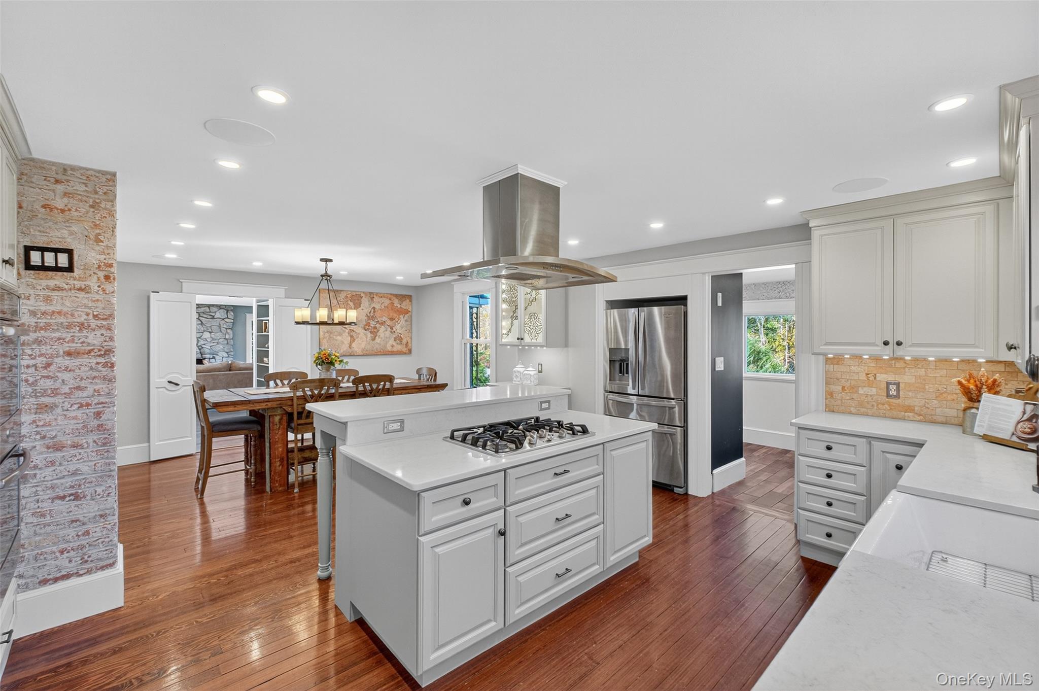 23 S Creek Road, Staatsburg, NY 12580