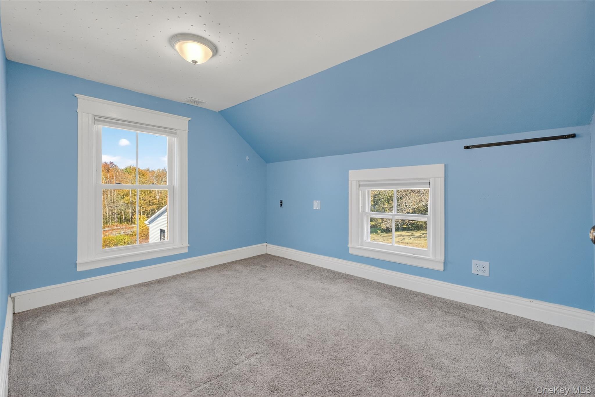 23 S Creek Road, Staatsburg, NY 12580