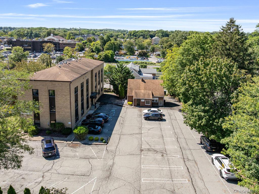 7 Elmwood Drive, New City, NY 10956