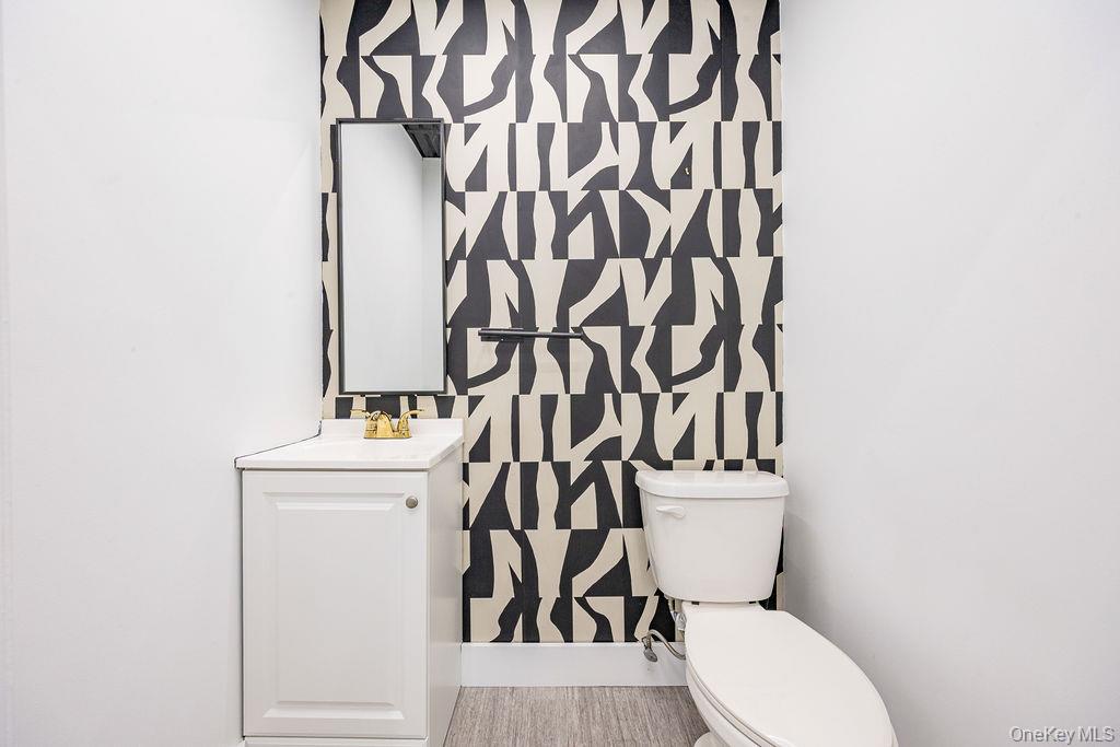 7 Elmwood Drive, New City, NY 10956