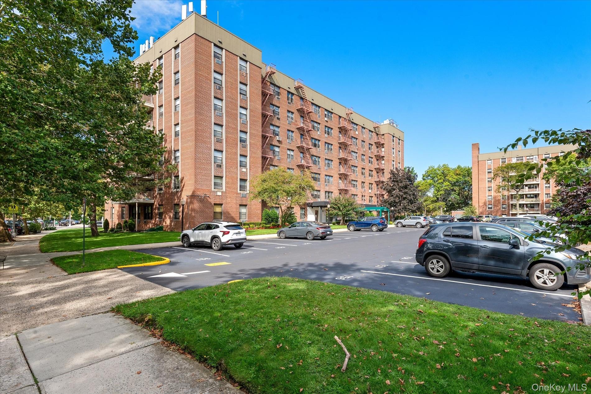 84-09 155th Avenue # 5C, Howard Beach, NY 11414