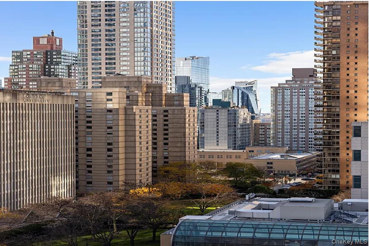 43 W 61st Street # 12F, New York (Manhattan), NY 10023