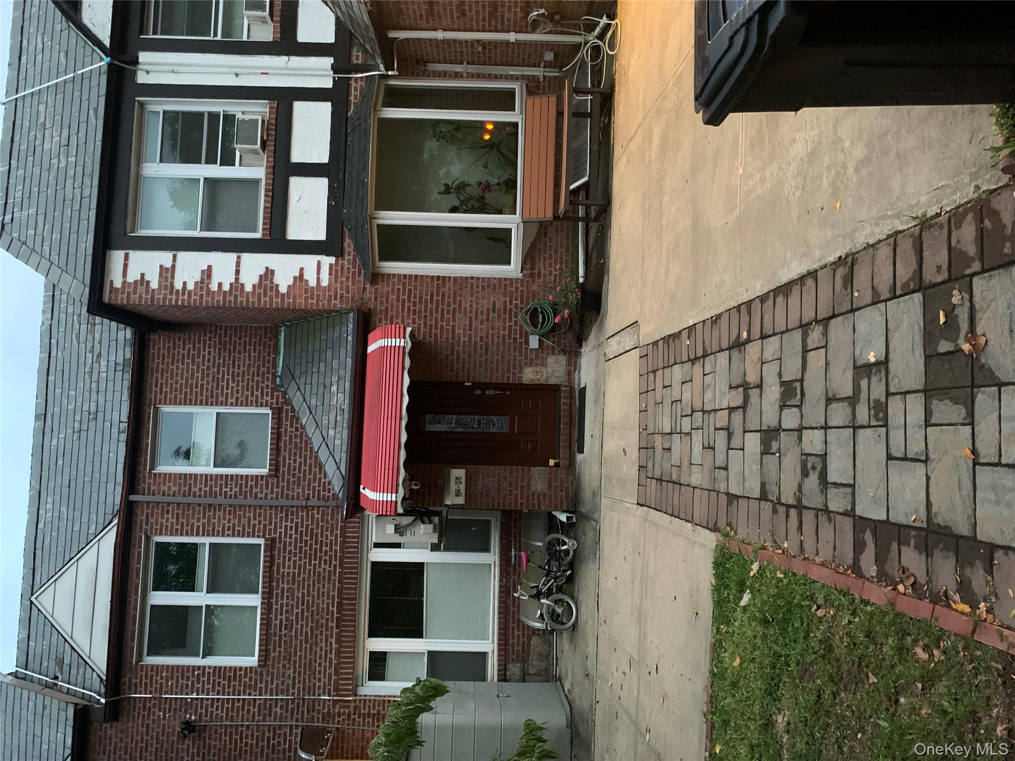 7285 YELLOWSTONE BLVD, Forest Hills, NY 11375