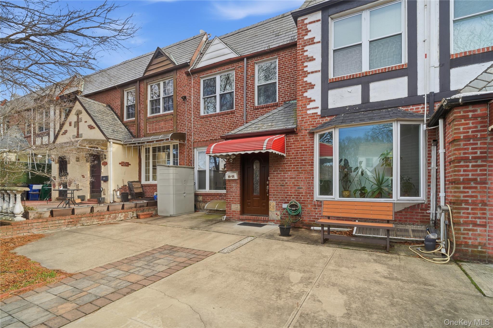 7285 YELLOWSTONE BLVD, Forest Hills, NY 11375