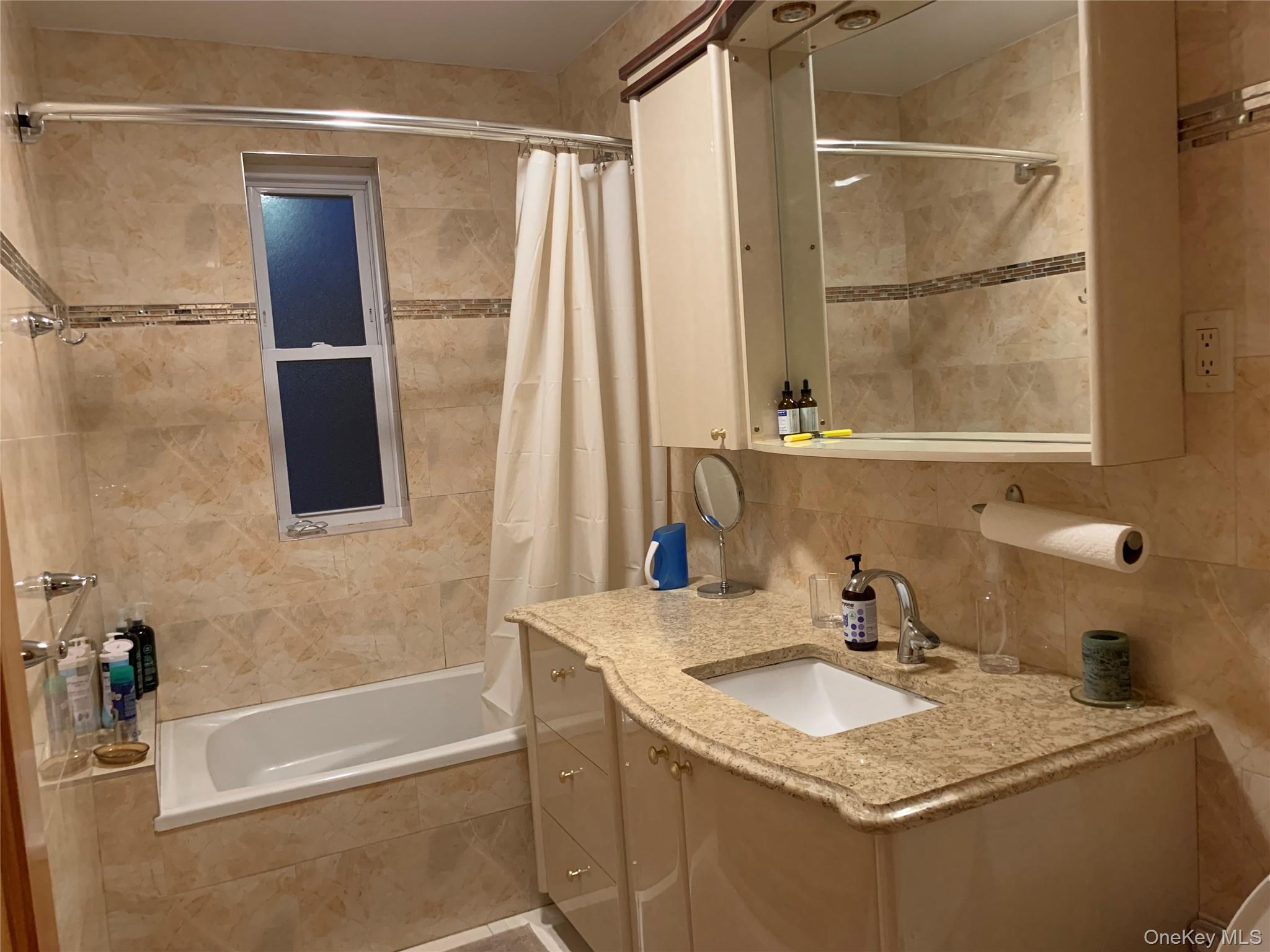 7285 YELLOWSTONE BLVD, Forest Hills, NY 11375