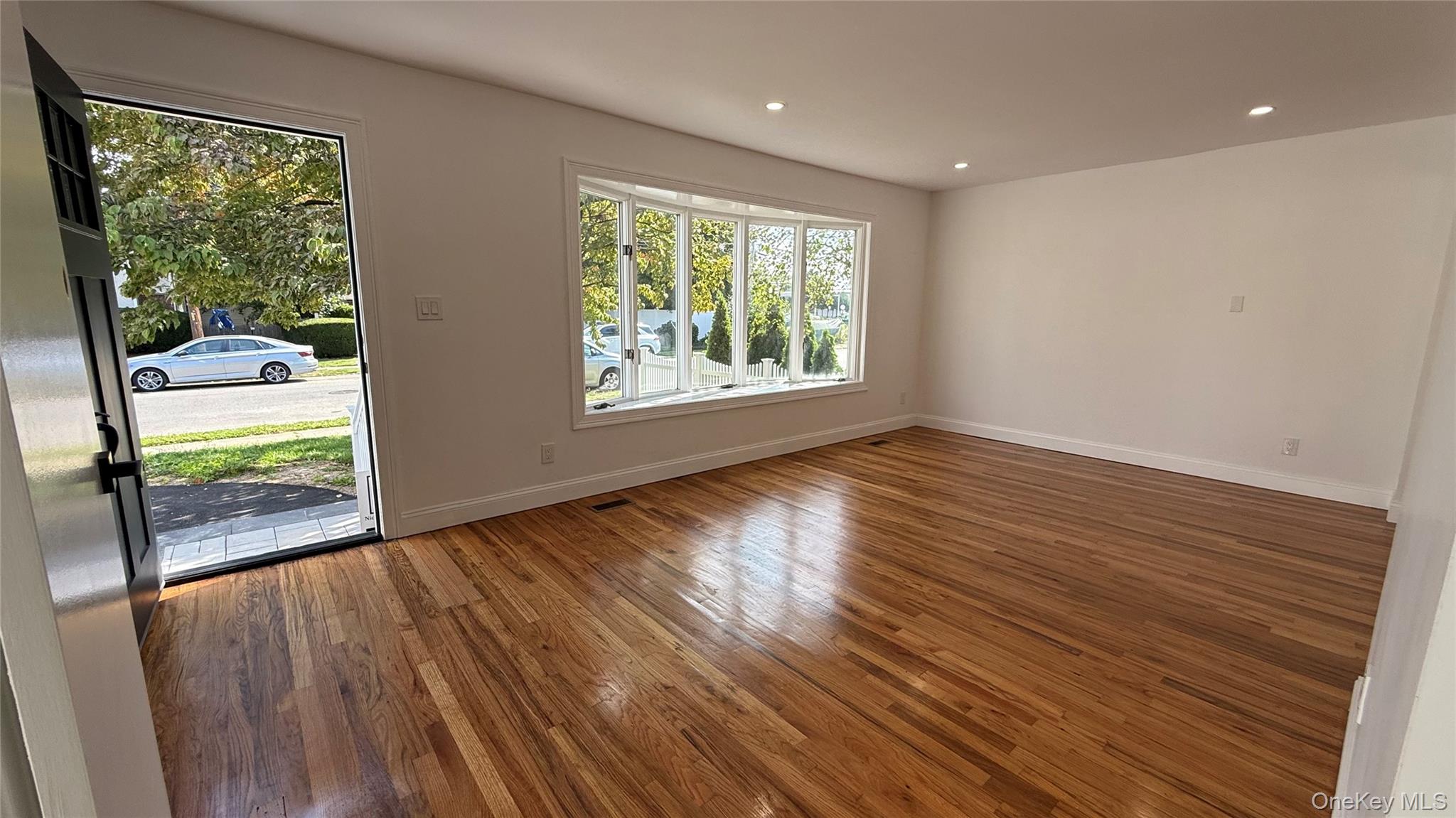 9 Grayston Street, Westbury, NY 11590