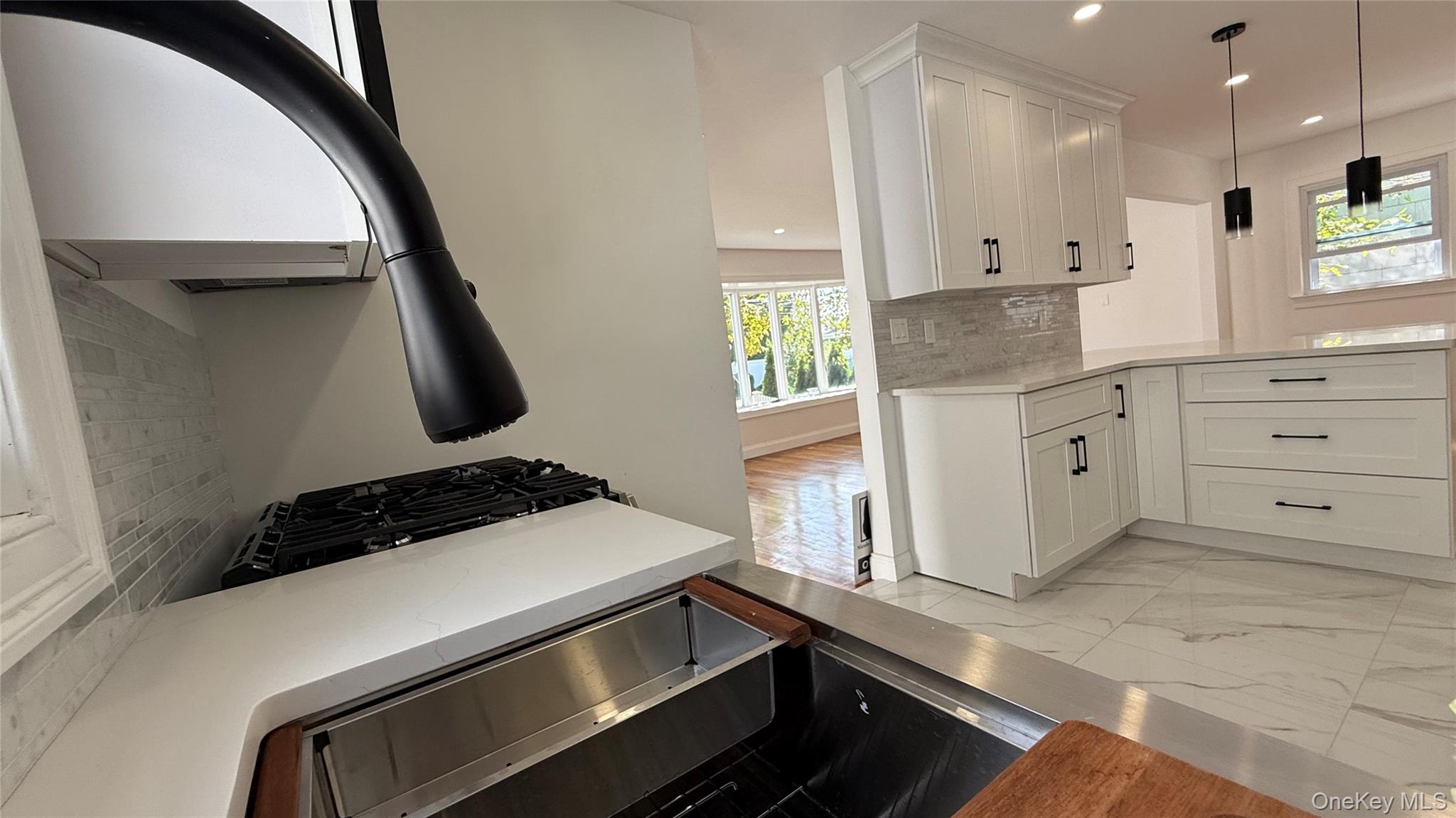 9 Grayston Street, Westbury, NY 11590