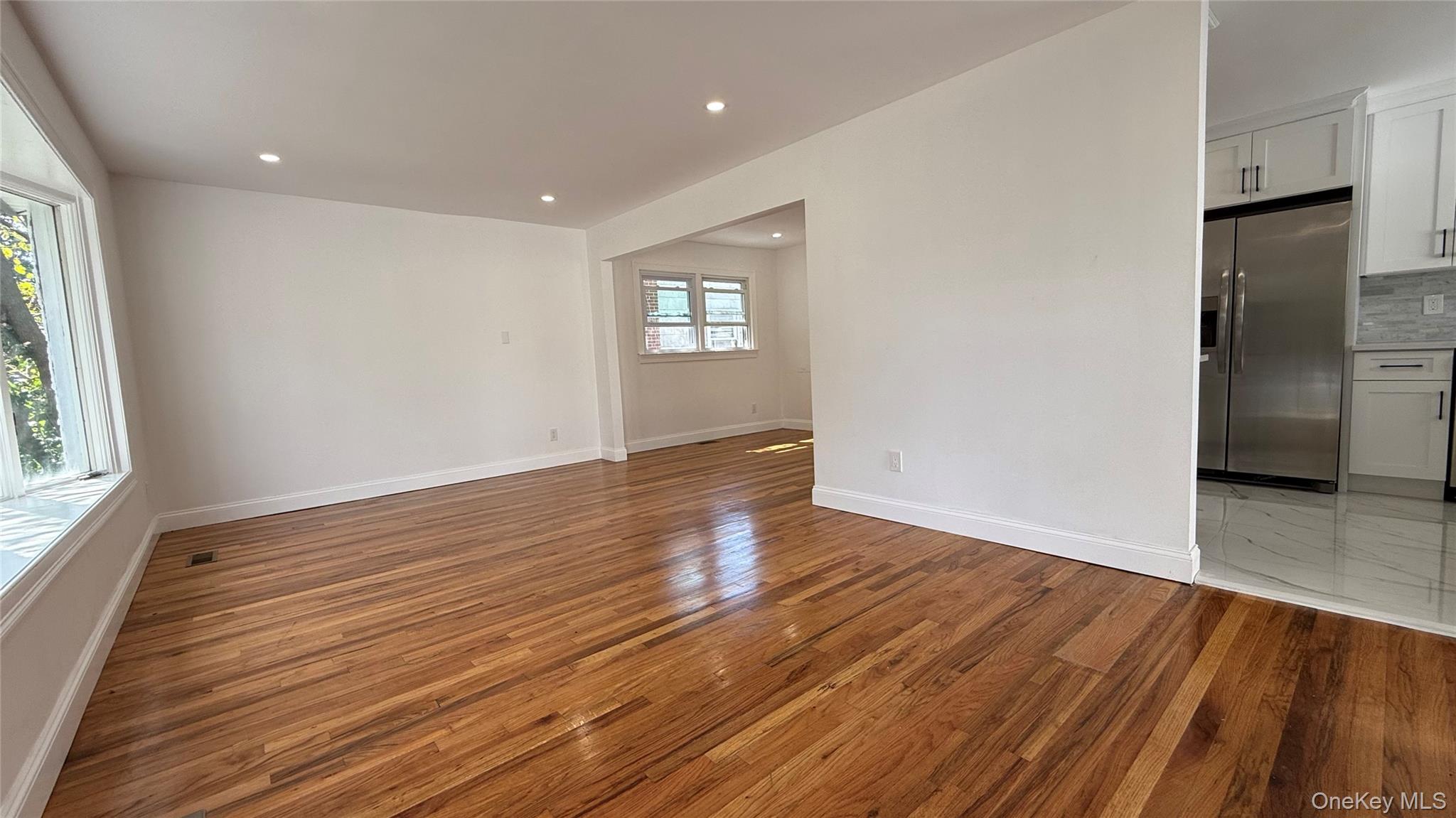 9 Grayston Street, Westbury, NY 11590