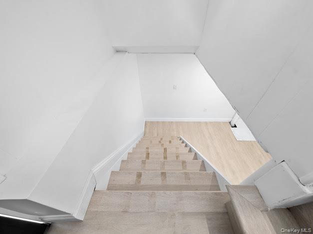 9 Grayston Street, Westbury, NY 11590