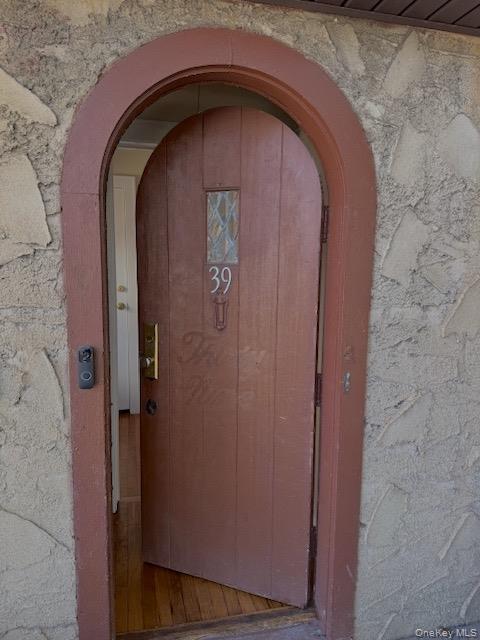 39 Ward # 1, Floral Park, NY 11001