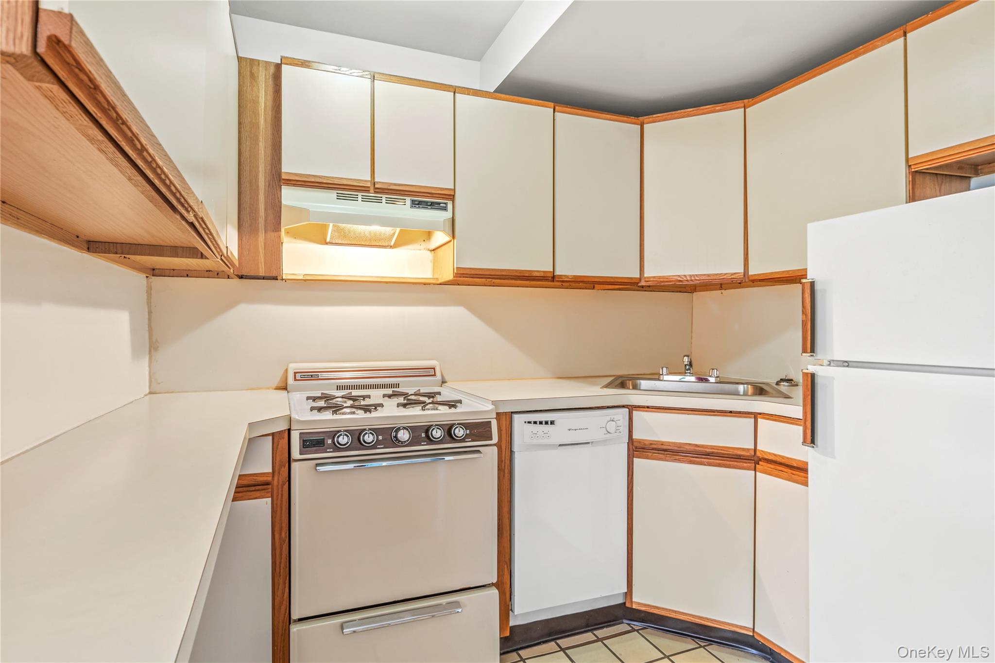 73-44 Austin Street # 4T, Forest Hills, NY 11375