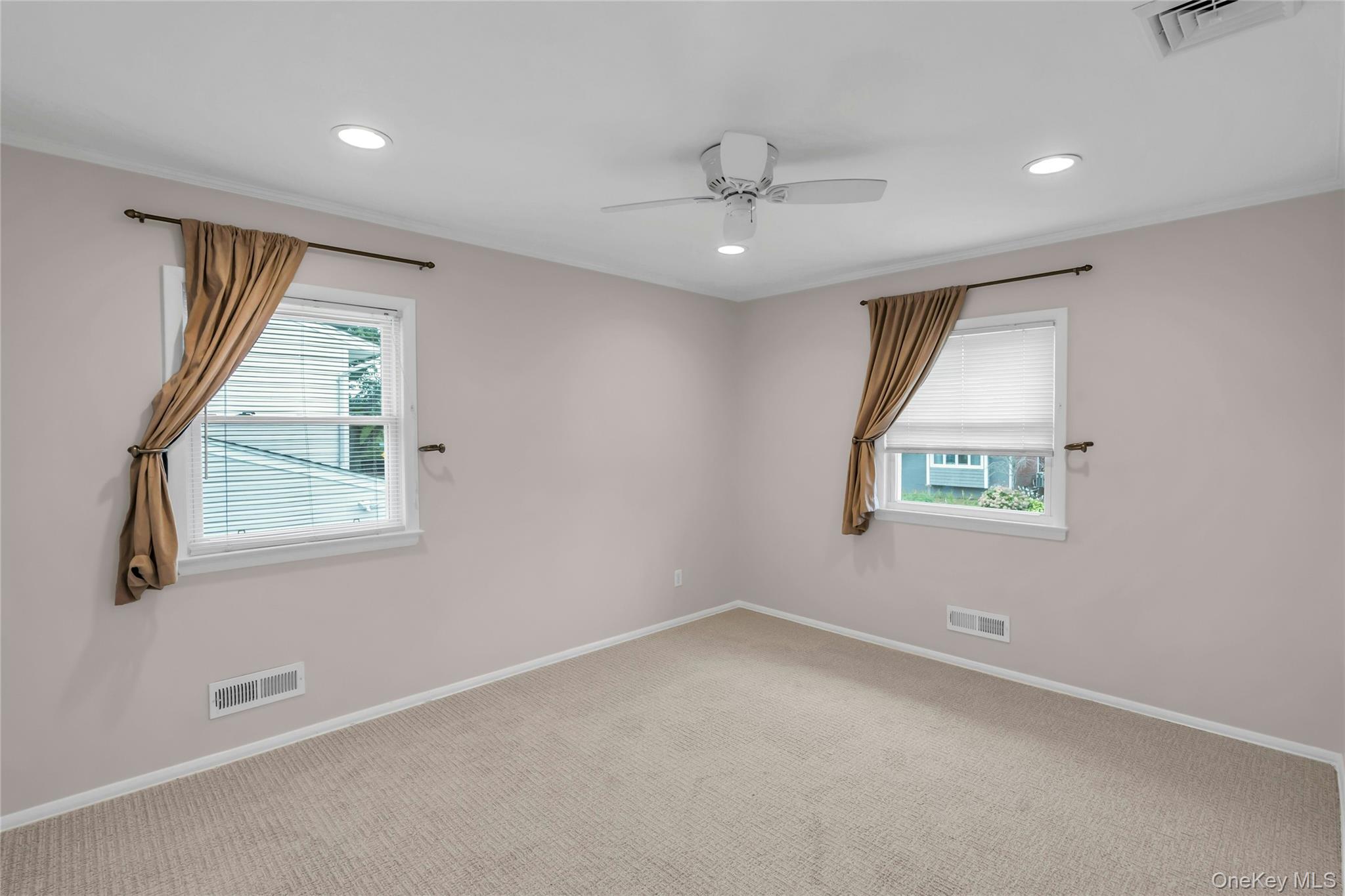 34 Julliard Drive, Plainview, NY 11803