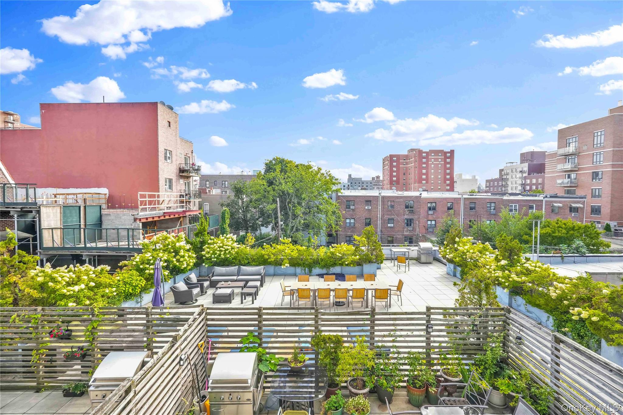 21-24 30 Avenue, Astoria, NY 11102