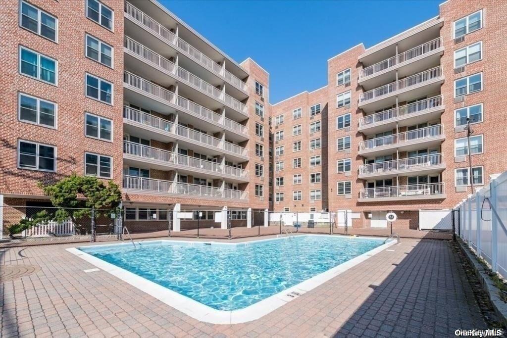 410 E Broadway # 6J, Long Beach, NY 11561