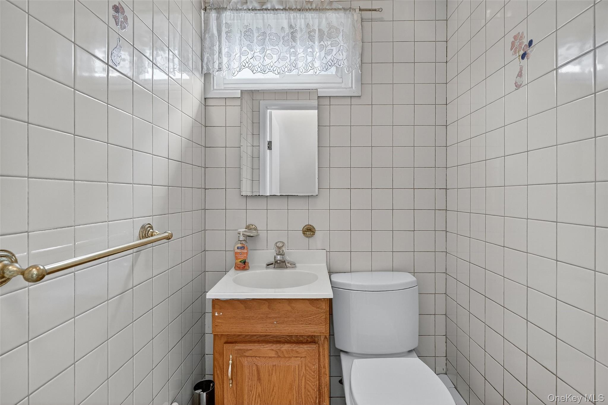 38 Seminary Avenue, Yonkers, NY 10704