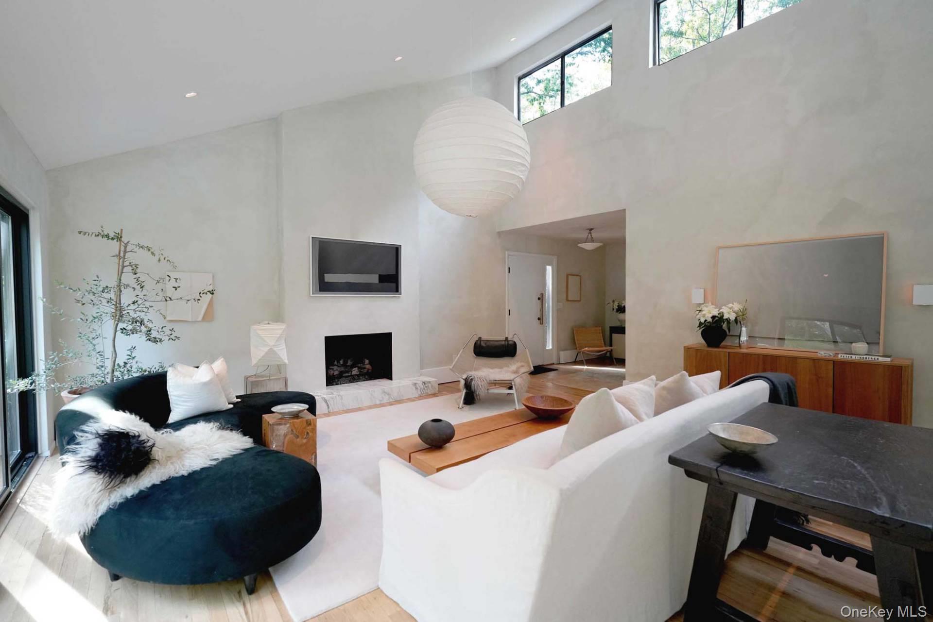 55 Longwoods Lane, East Hampton, NY 11937