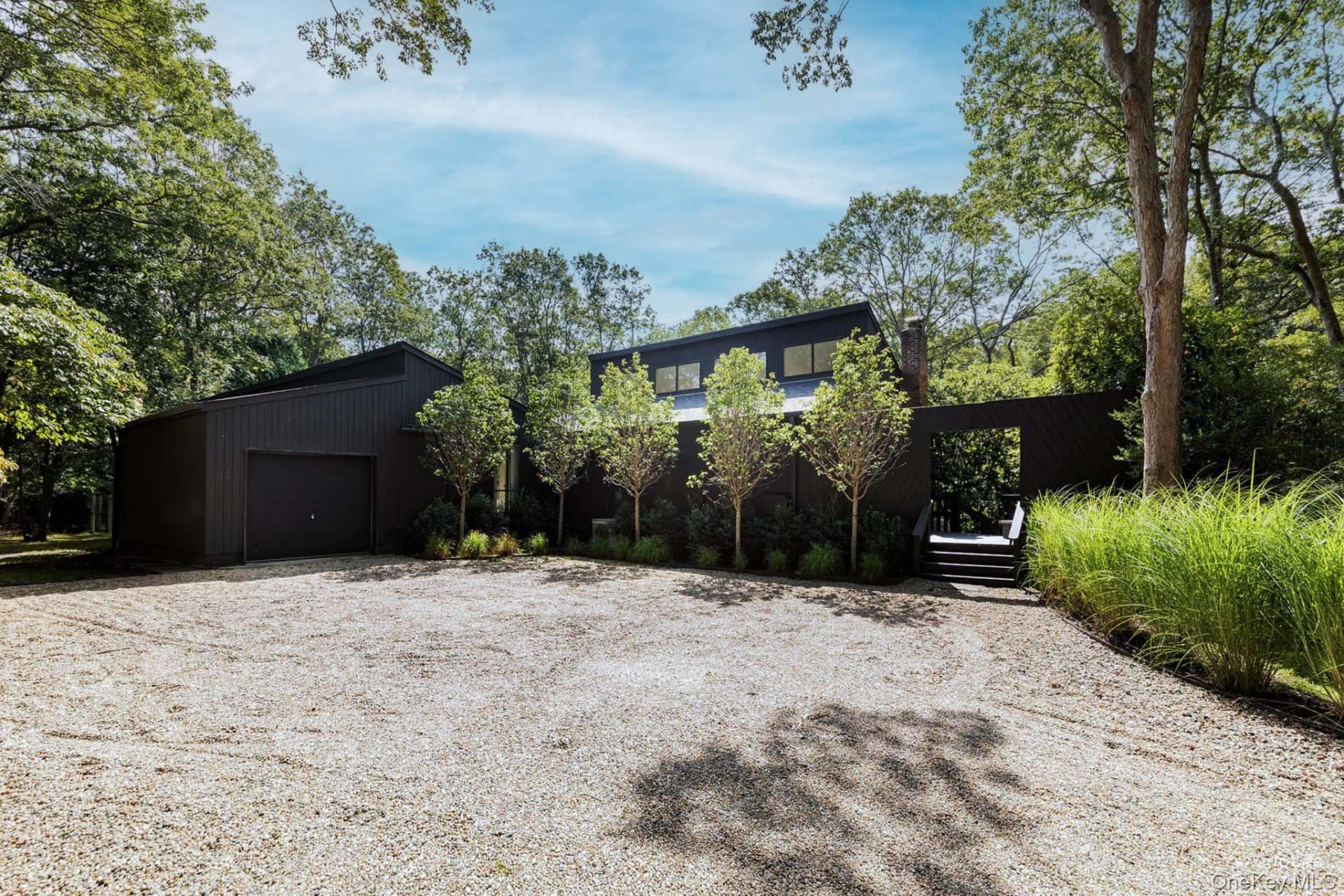 55 Longwoods Lane, East Hampton, NY 11937