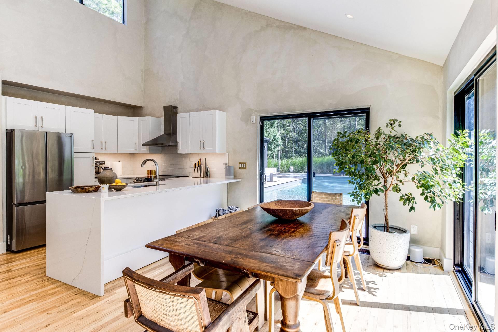 55 Longwoods Lane, East Hampton, NY 11937