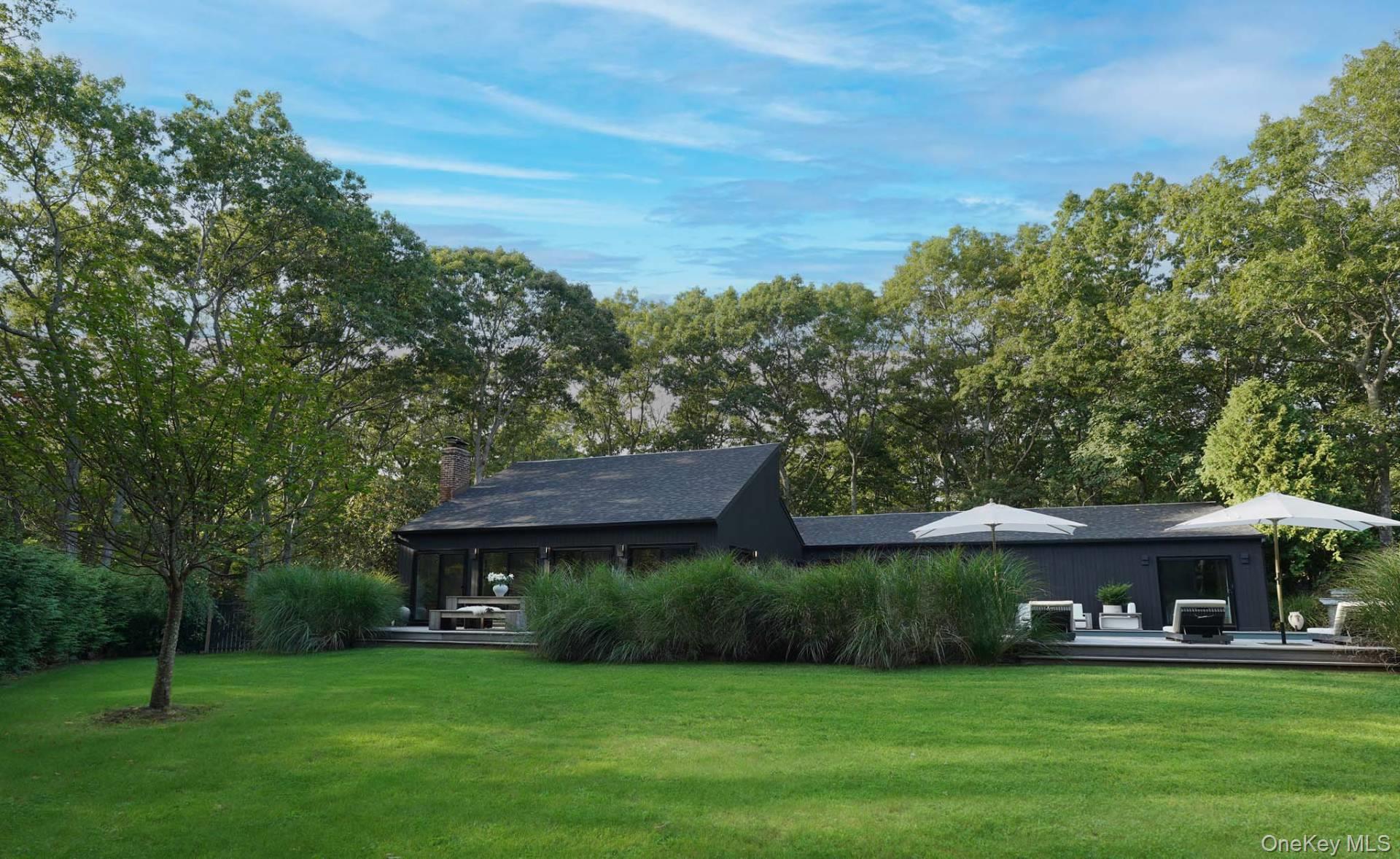 55 Longwoods Lane, East Hampton, NY 11937