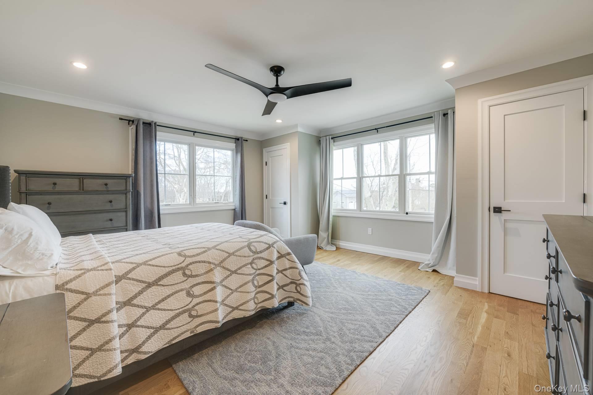 26 Indian Run, East Quogue, NY 11942