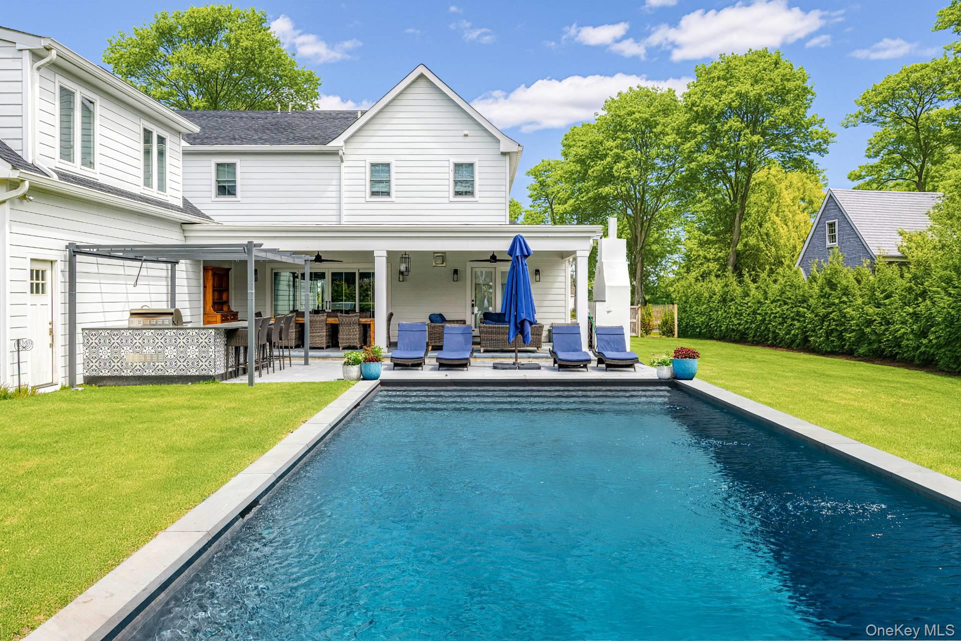 26 Indian Run, East Quogue, NY 11942