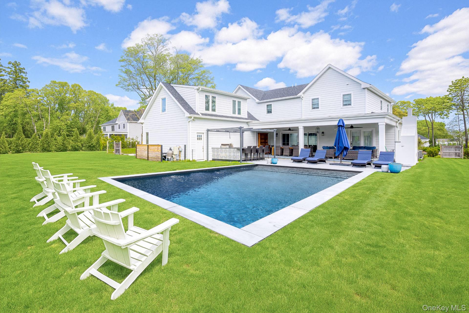 26 Indian Run, East Quogue, NY 11942