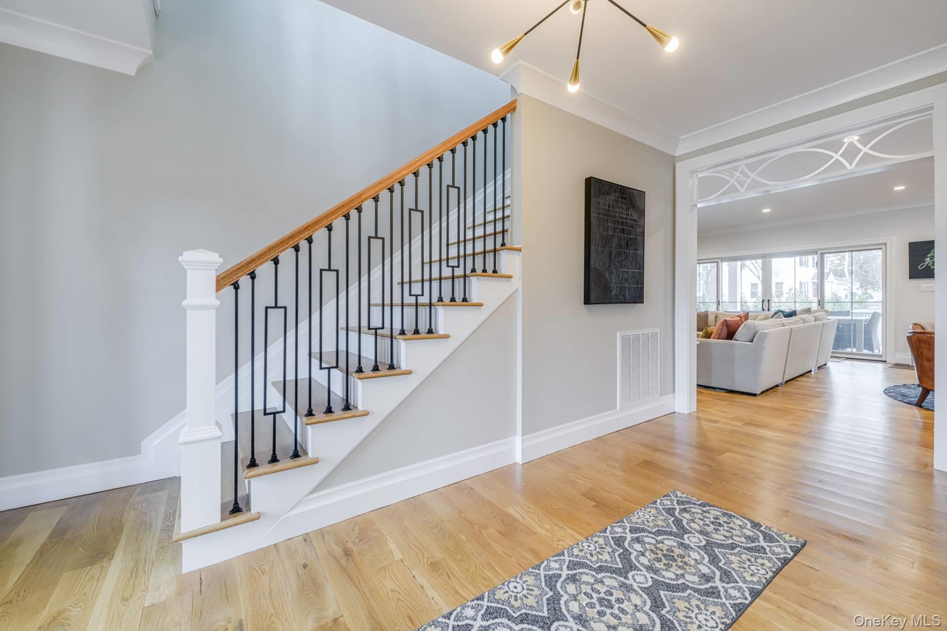 26 Indian Run, East Quogue, NY 11942