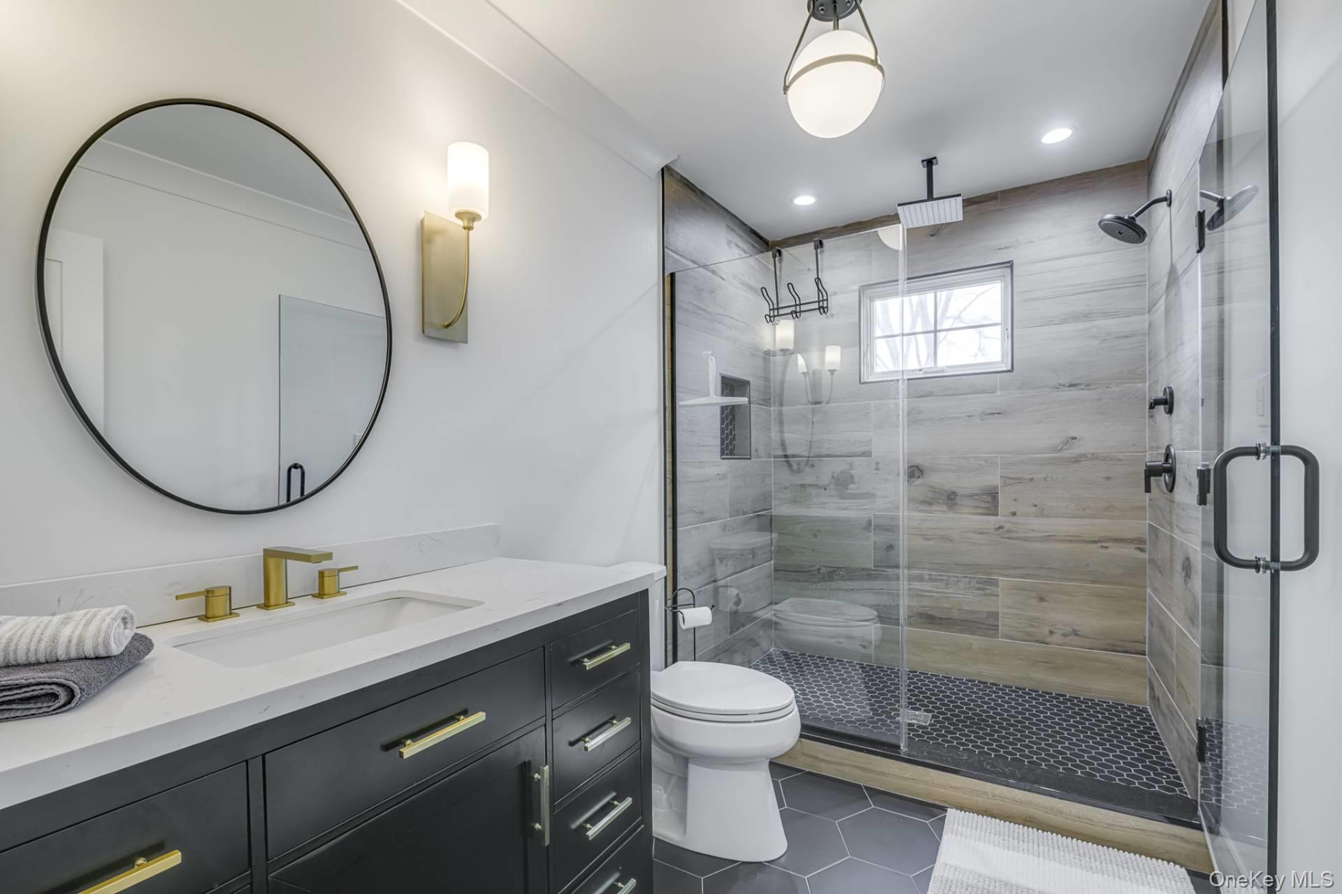 26 Indian Run, East Quogue, NY 11942