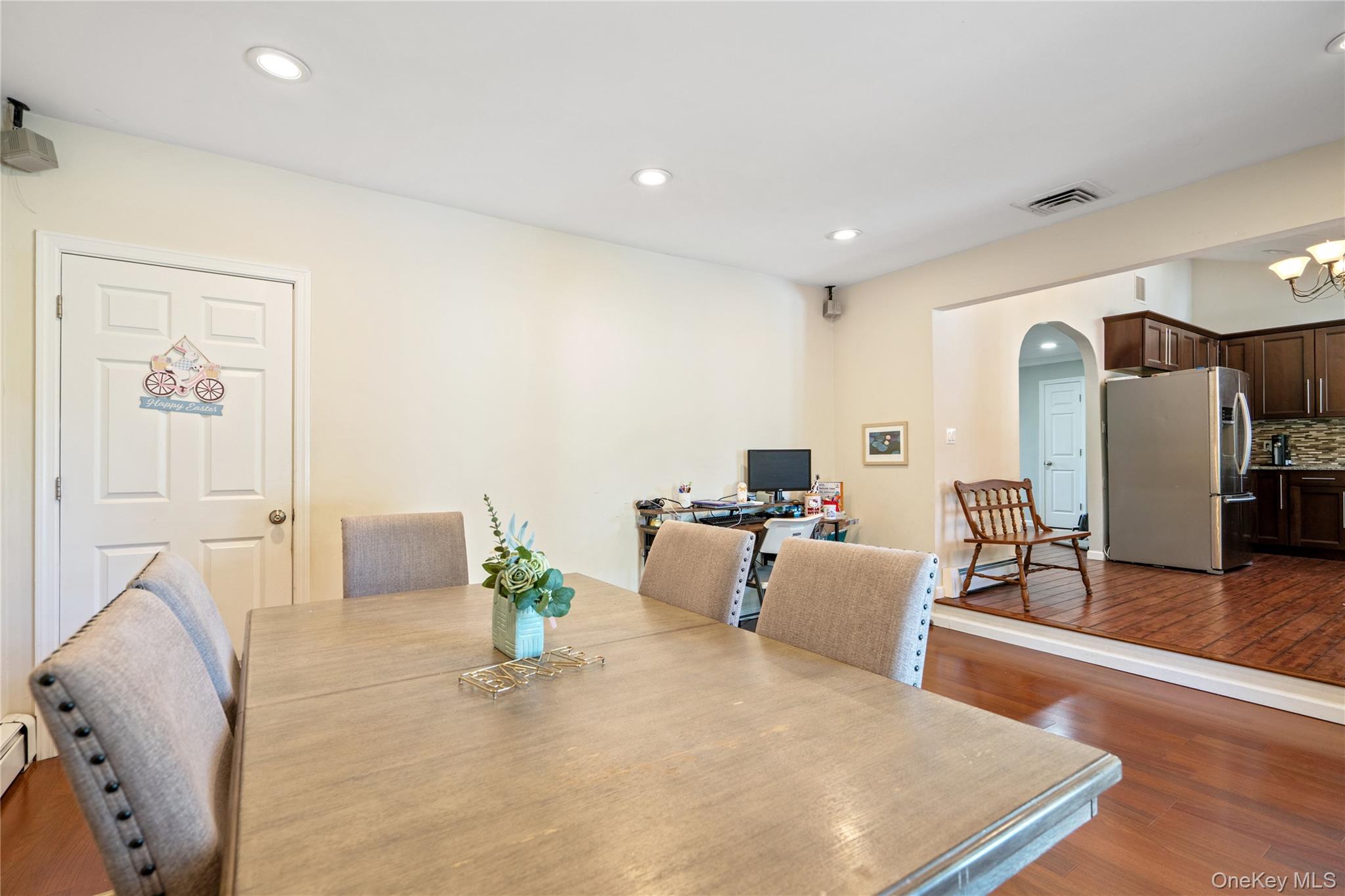 191 Philip Street, Holbrook, NY 11741