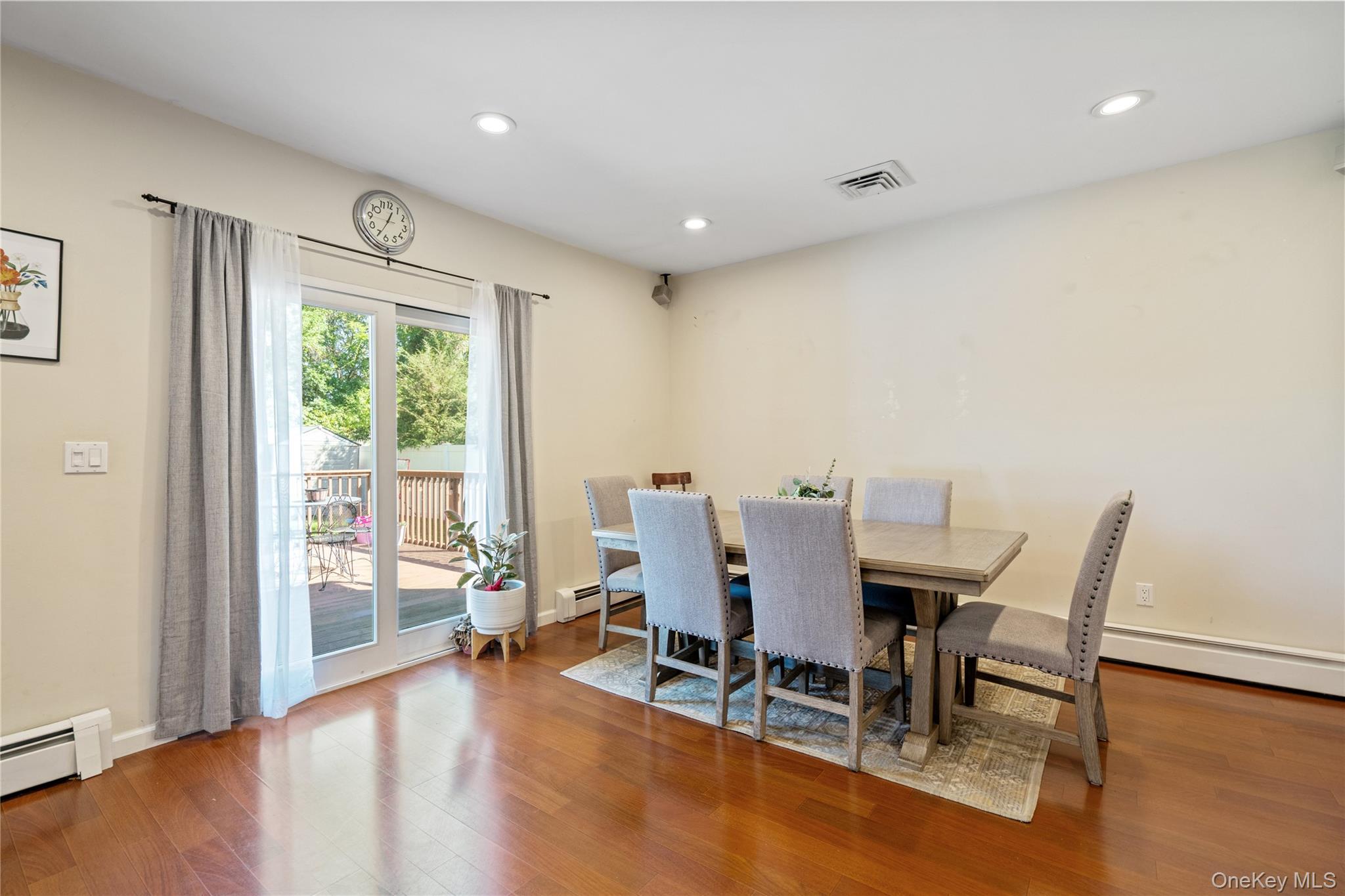 191 Philip Street, Holbrook, NY 11741