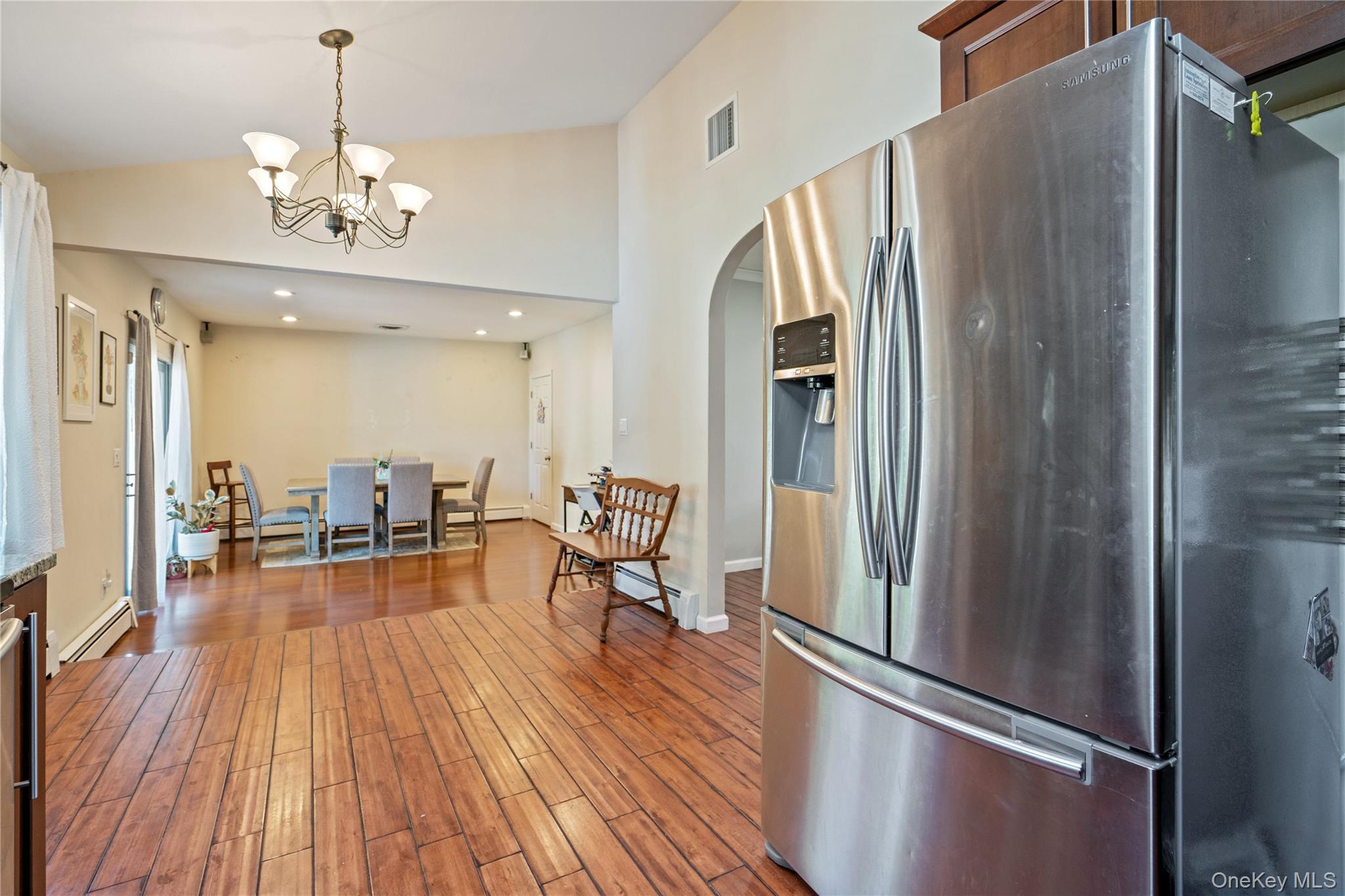 191 Philip Street, Holbrook, NY 11741