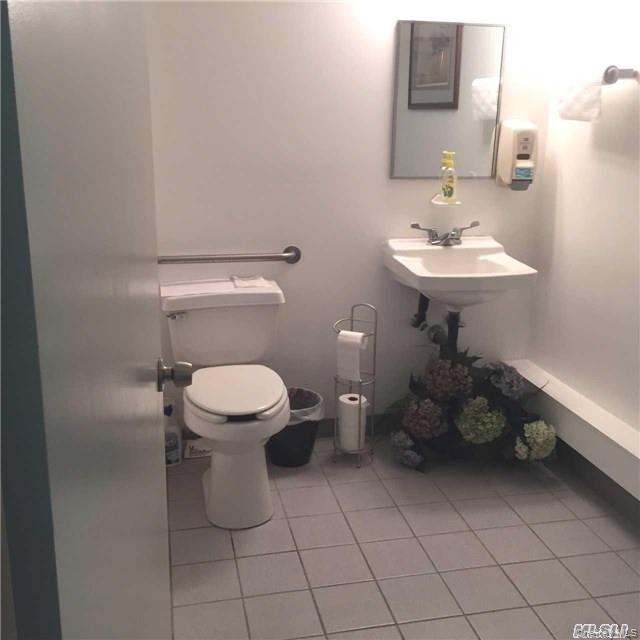 373 Main Street, Center Moriches, NY 11934